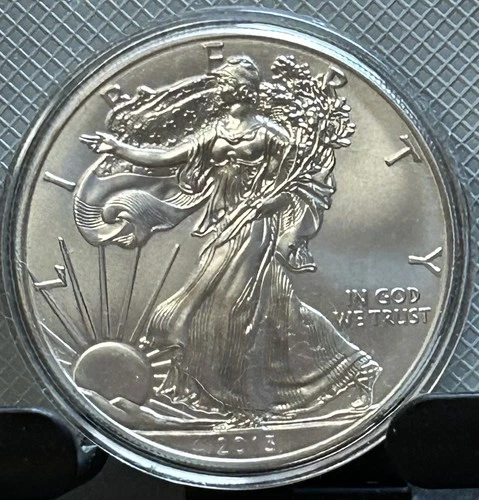 2013 American Silver Eagle coin, BU, Unc Great condition, in air tight capsule