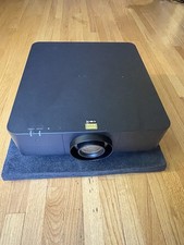 Sony VPL FHZ80 Video/ Data projector, Very Powerful, Bright, Large Display