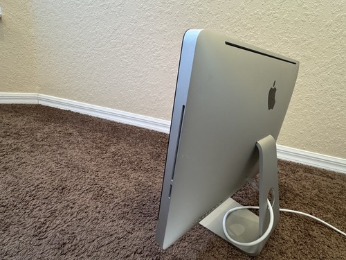 Apple iMac A1311 21.5" Desktop (mid 2011) - Customized - Picture 4 of 13