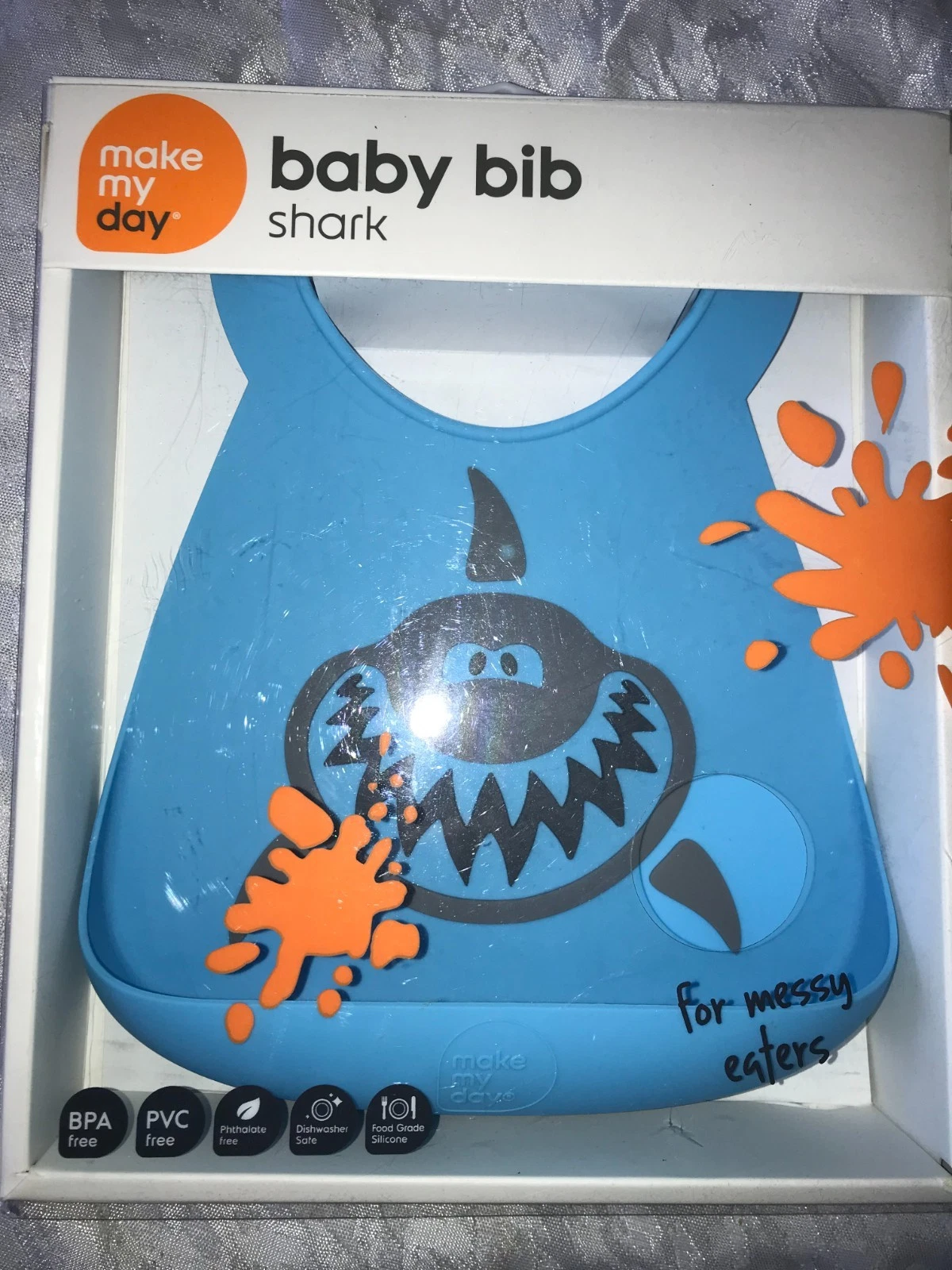 NOS Rare MAKE MY DAY 2014 Silicone BABY 3D Shark BIB Blue CRUMB CATCHER BB118