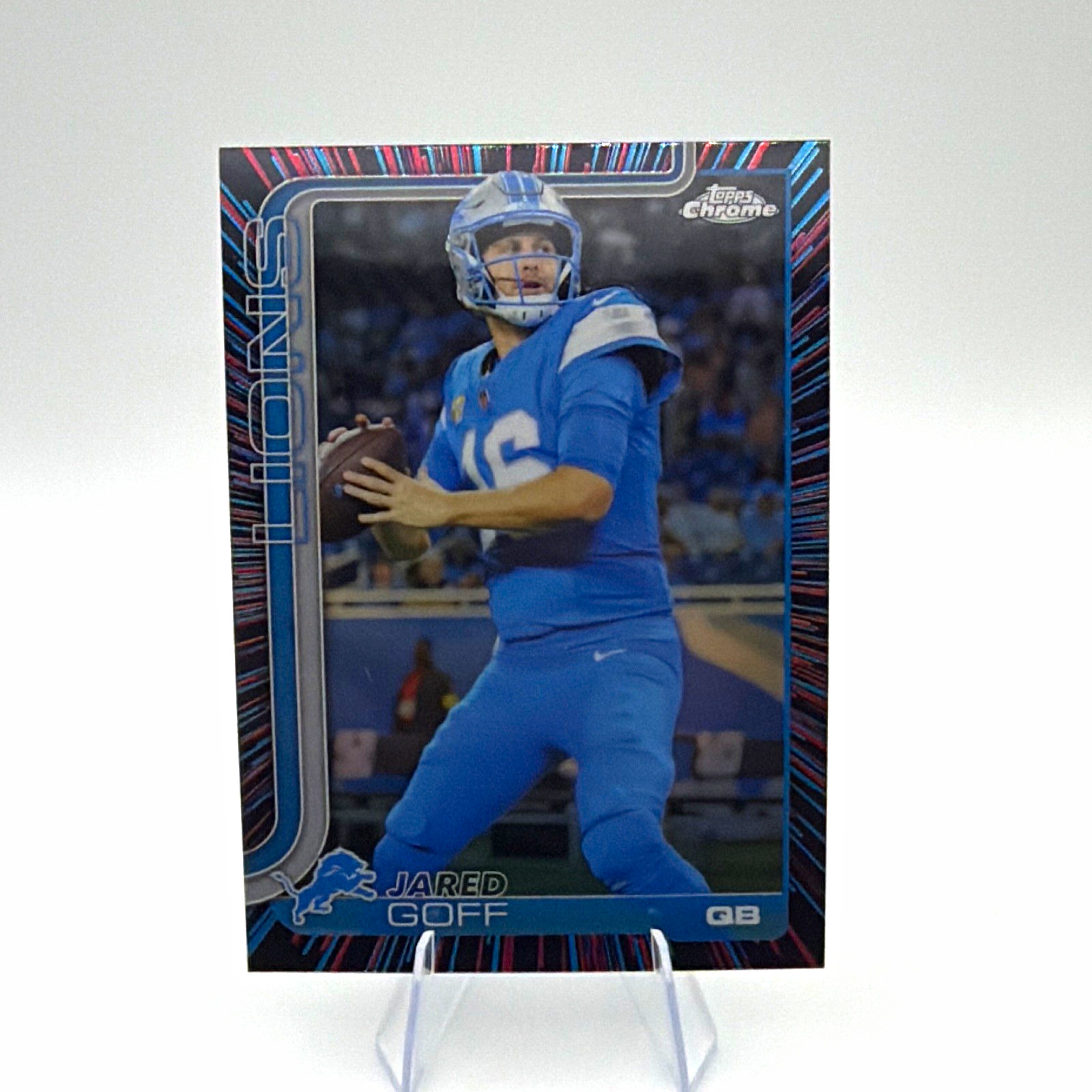 Topps Chrome 2025 Jared Goff Neon Pulse Refractor #102 Detroit Lions