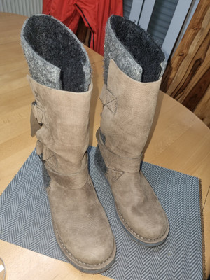 Sorel Chipahko women's boots winter/snow wool brown size 39 shaft adjustable