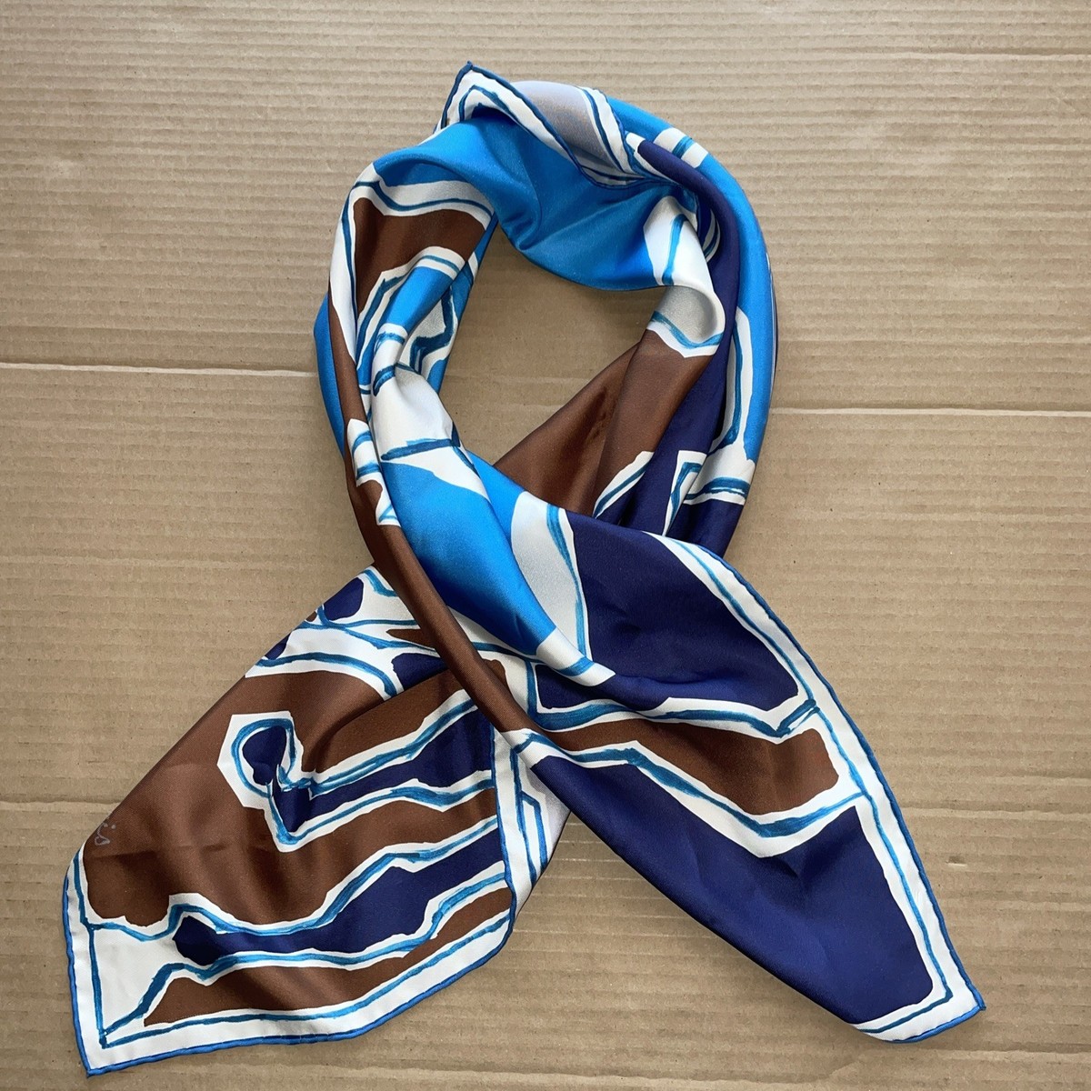 Hermes scarf silk Carre 90 La Danse Des Chevaux Double face 35