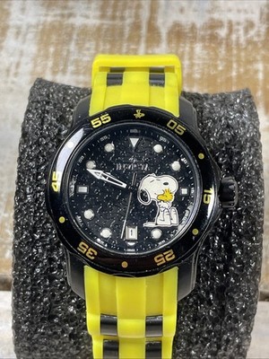 Invicta Peanuts Snoopy Ladies Watch Model 24941 Japan Quartz 38mm