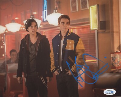 KJ Apa Riverdale Archie Autographed Signed 8x10 Photo COA