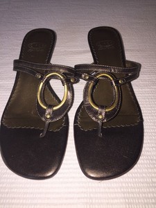 circa joan and david sandals