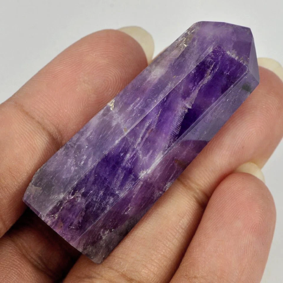 Purple Amethyst 114.65 Ct. Rough Size 41 x 15 x 13 Mm. Natural Gemstone Brazil - Image 2 of 4