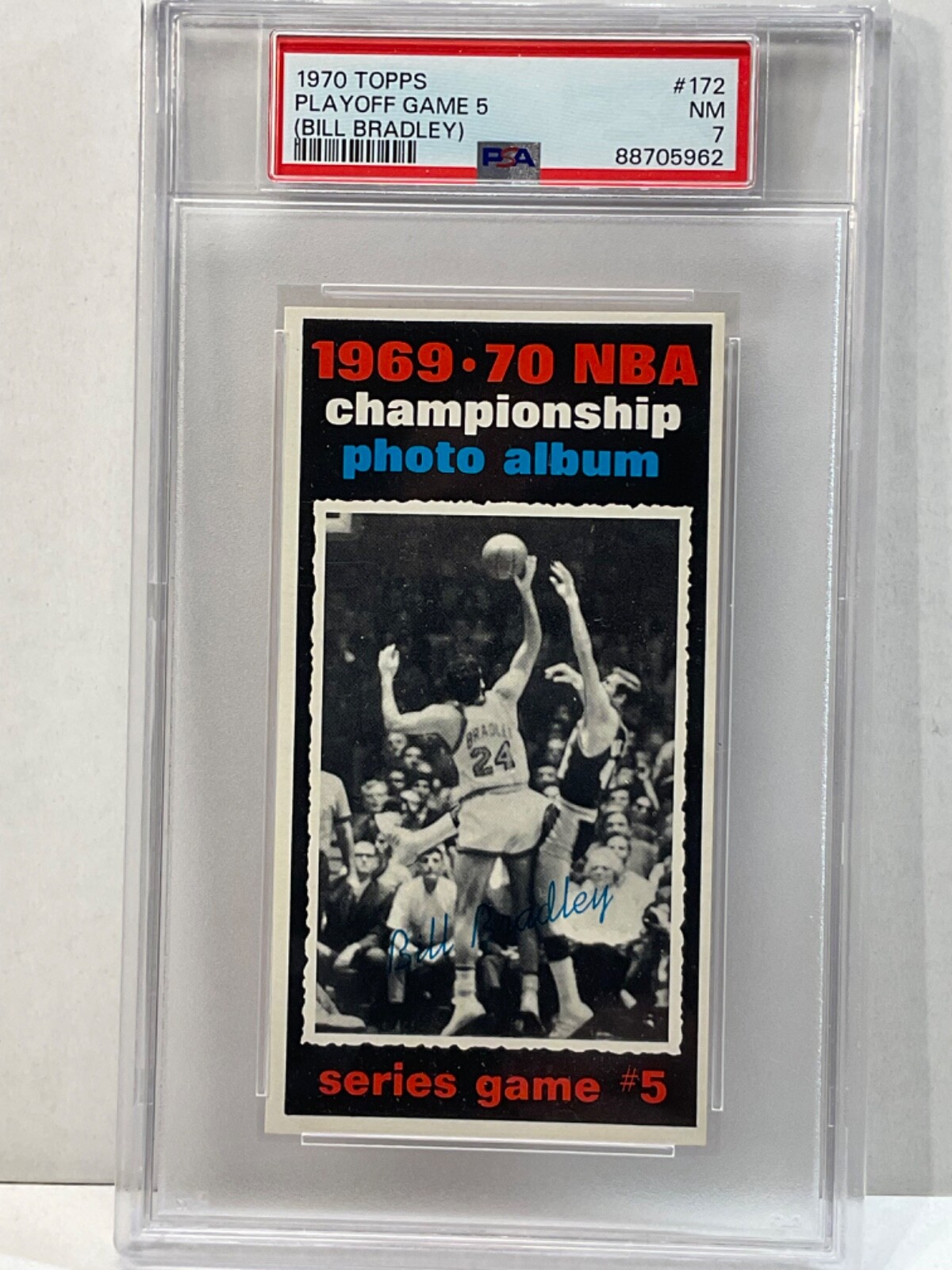 PSA 7 NM 1970 TOPPS #172 PLAYOFF GAME 5 BILL BRADLEY NEW YORK KNICKS