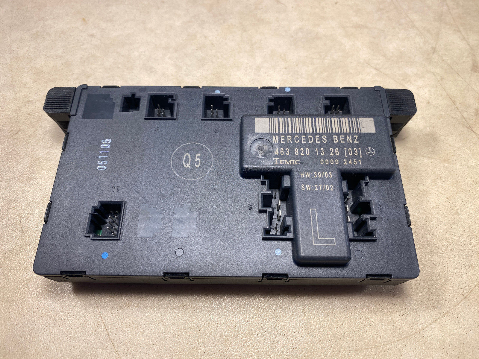 Mercedes G class W463 GENUINE Left Front Door Control Module 