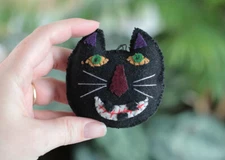 Halloween Ornament Black Cat Head Felted Wool Applique 3 inch Spooky Tree Decor