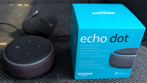 Amazon Echo Dot (3. Gen.) Intelligenter Lautsprecher mit Alexa, Anthrazit Stoff