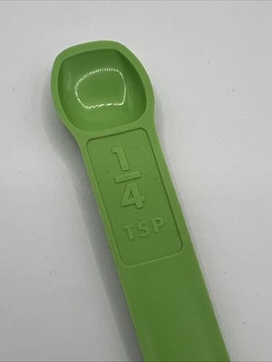 Vintage Tupperware Green Replacement Measuring Spoon 1/4 TSP Model 1267-2