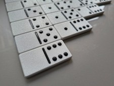 Easy to See Large Tactile Dominoes