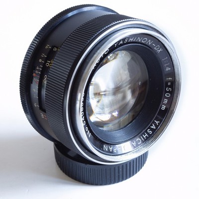 Yashica Auto Yashinon-DX 50mm f1.4 M42 Screw Mount Lens w/ Caps