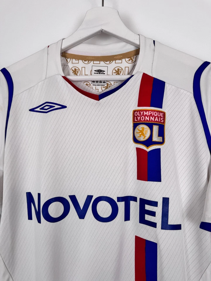 MAILLOT DE FOOTBALL OLYMPIQUE LYONNAIS 2008/2009 DOMICILE - JUNINHO #8 (M) - Photo 4/4