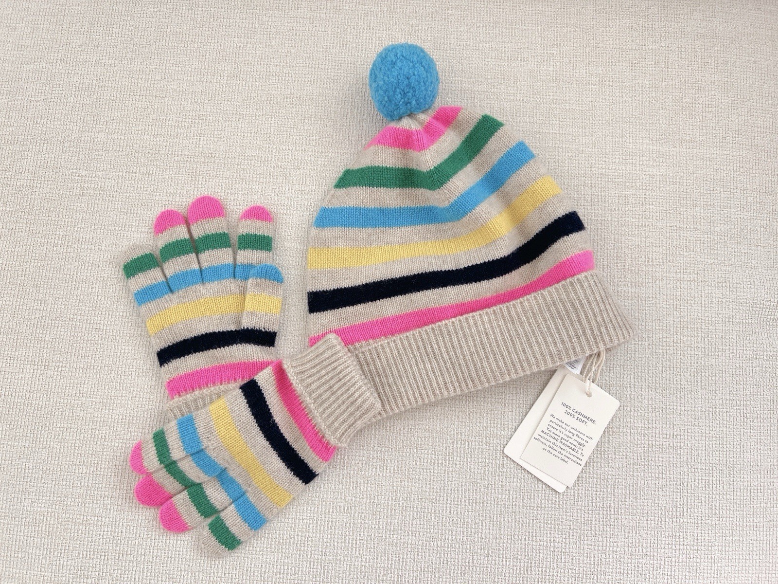 Set invernale cappello e guanti Mini Boden 100% cashmere pom berretto nuovo con etichetta