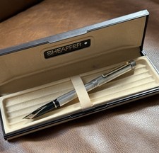Vintage Sheaffer Targa versilberter Füllfederhalter - 14 K Goldfeder mit Box