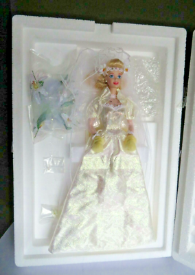 1994 STARLILY BRIDE PORCELAIN Barbie Wedding Flower Collection