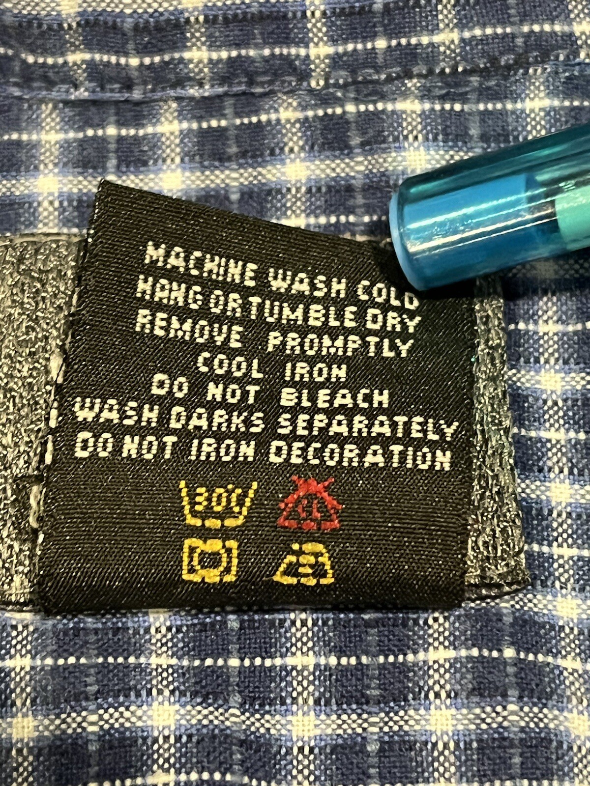 Quicksilver Button Down Men's Size Large Plaid Bl… - image 6