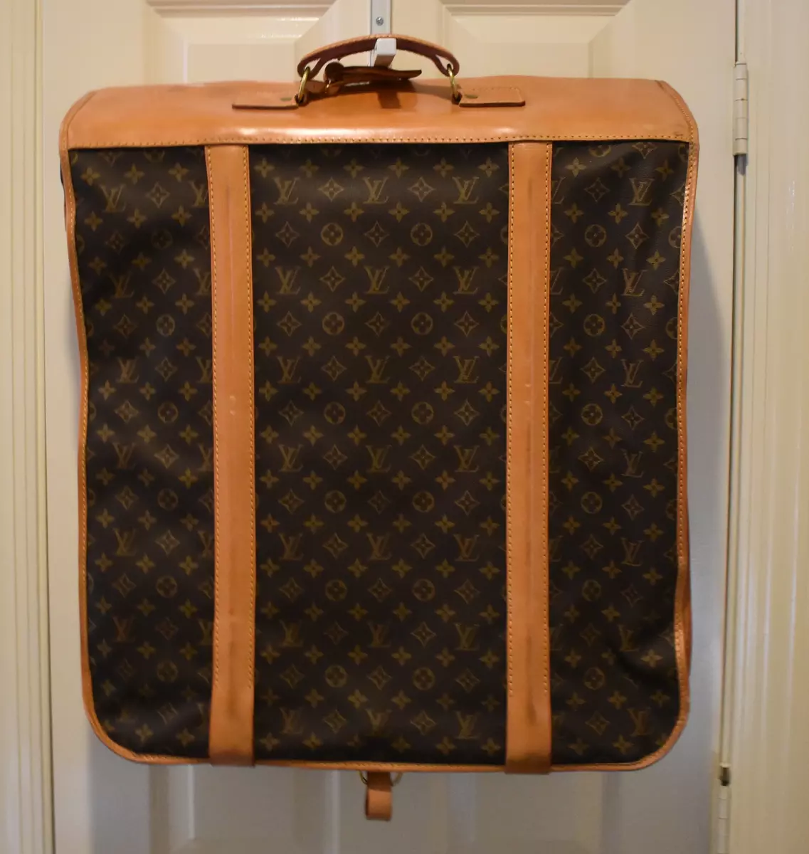 louis vuitton hanging garment bag