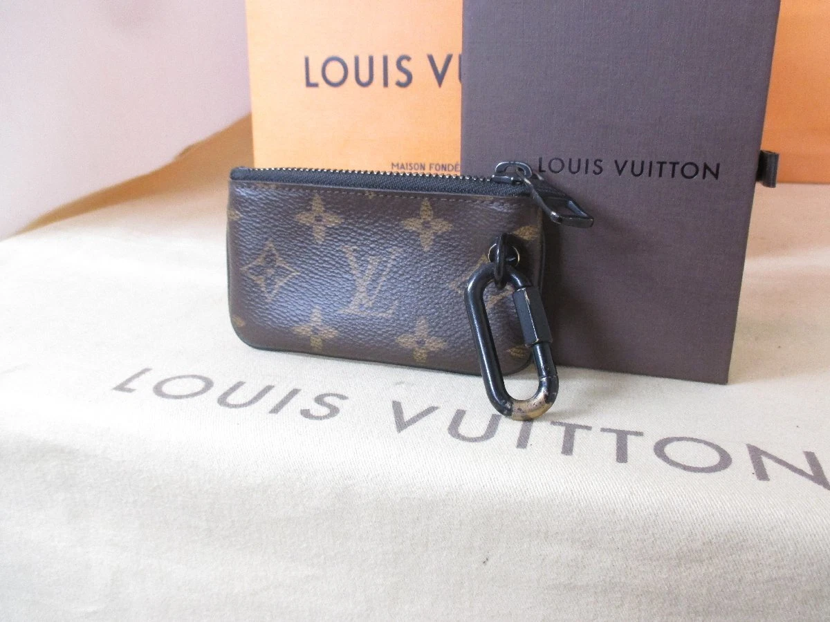 vuitton pochette cle