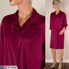    Vintage VANITY FAIR Small Burgundy Robe Silky Nylon Pocket Embroidered