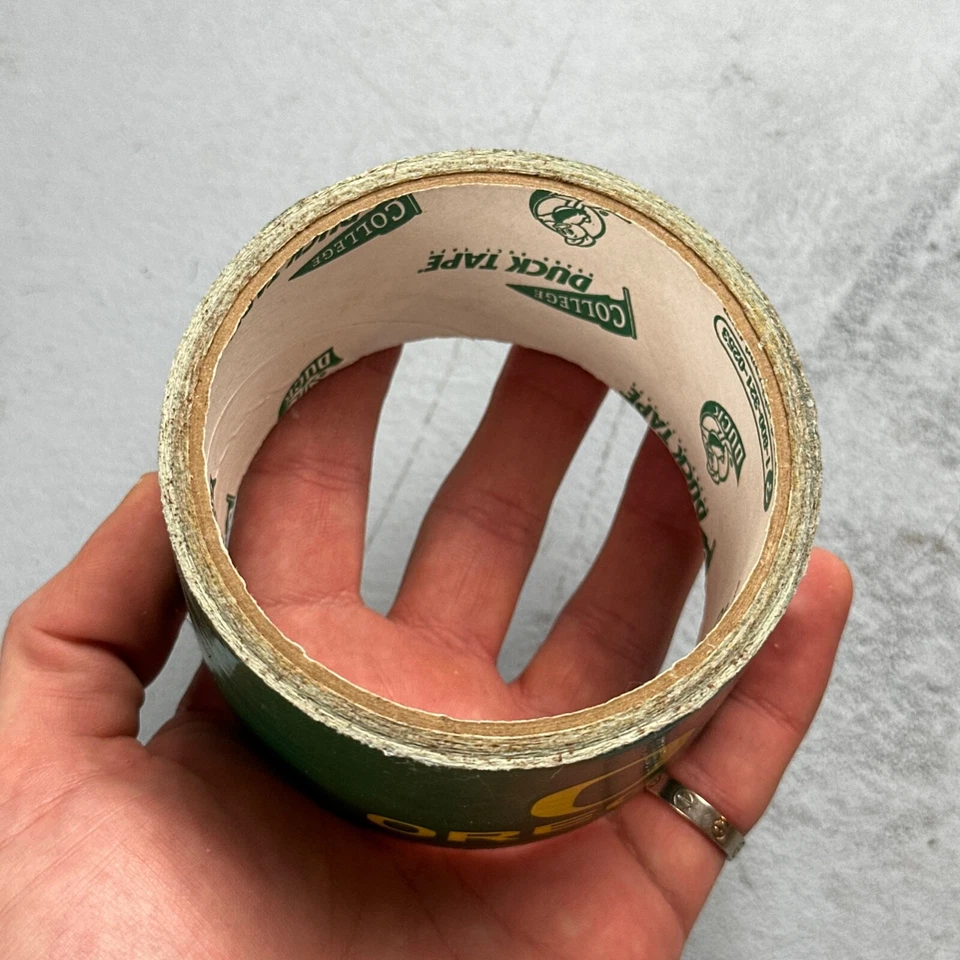 University of Oregon Ducks - Duck Tape, NCAA Duct Tape Crafts Fans USED RARE - Image 2 of 4