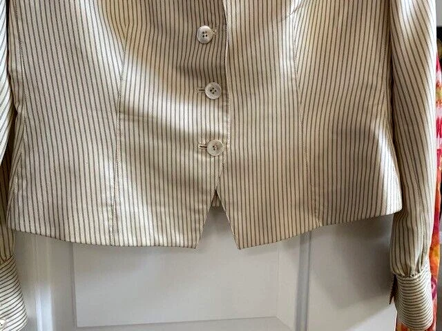 BAZER/TOP DE SEDA CON CLASE JONES NEW YORK, BEIGE, RAYAS NEGRAS, FORRADO, TALLA 8 USADO 1X Foto 4 de 4