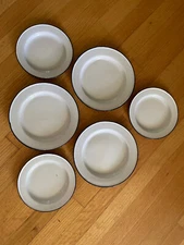 6 Vintage Ker Sweden Enameled Plates  3 22cm, 8.5" and 3 7", 18 cm blue