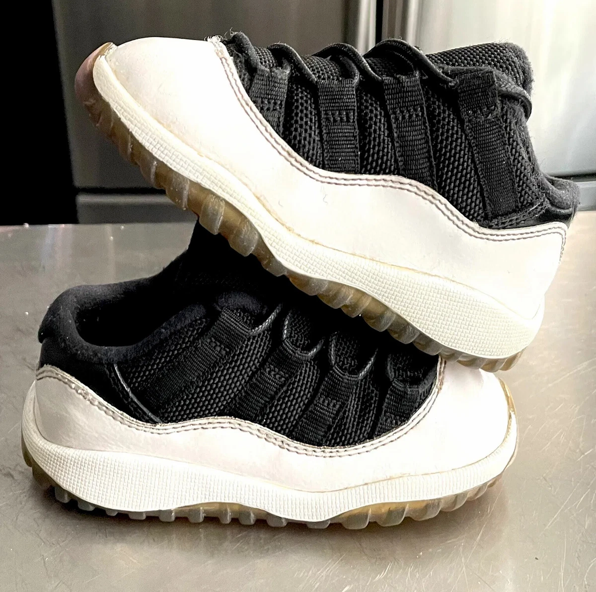 Tuxedo hotsell jordan 11