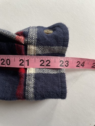 American Eagle Flannel Shirt Womens Med Boyfriend Fit Blue Red Amazingly Soft - Picture 13 of 17
