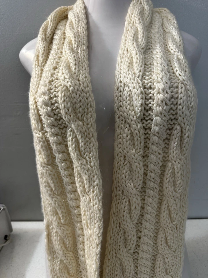 Bufanda gruesa tejida con cable The North Face para mujer talla única invierno cálida acogedora Foto 3 de 4