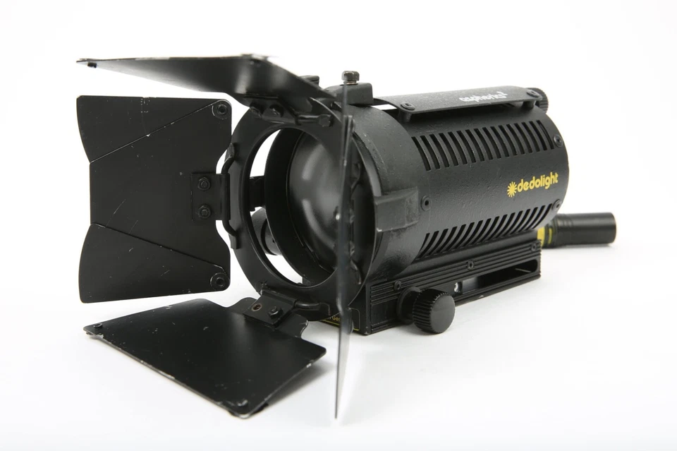 Dedolight DLH4 150W Spotlight with DT24-1E Power Supply / Dimmer (230-240VAC) - Image 2 of 4