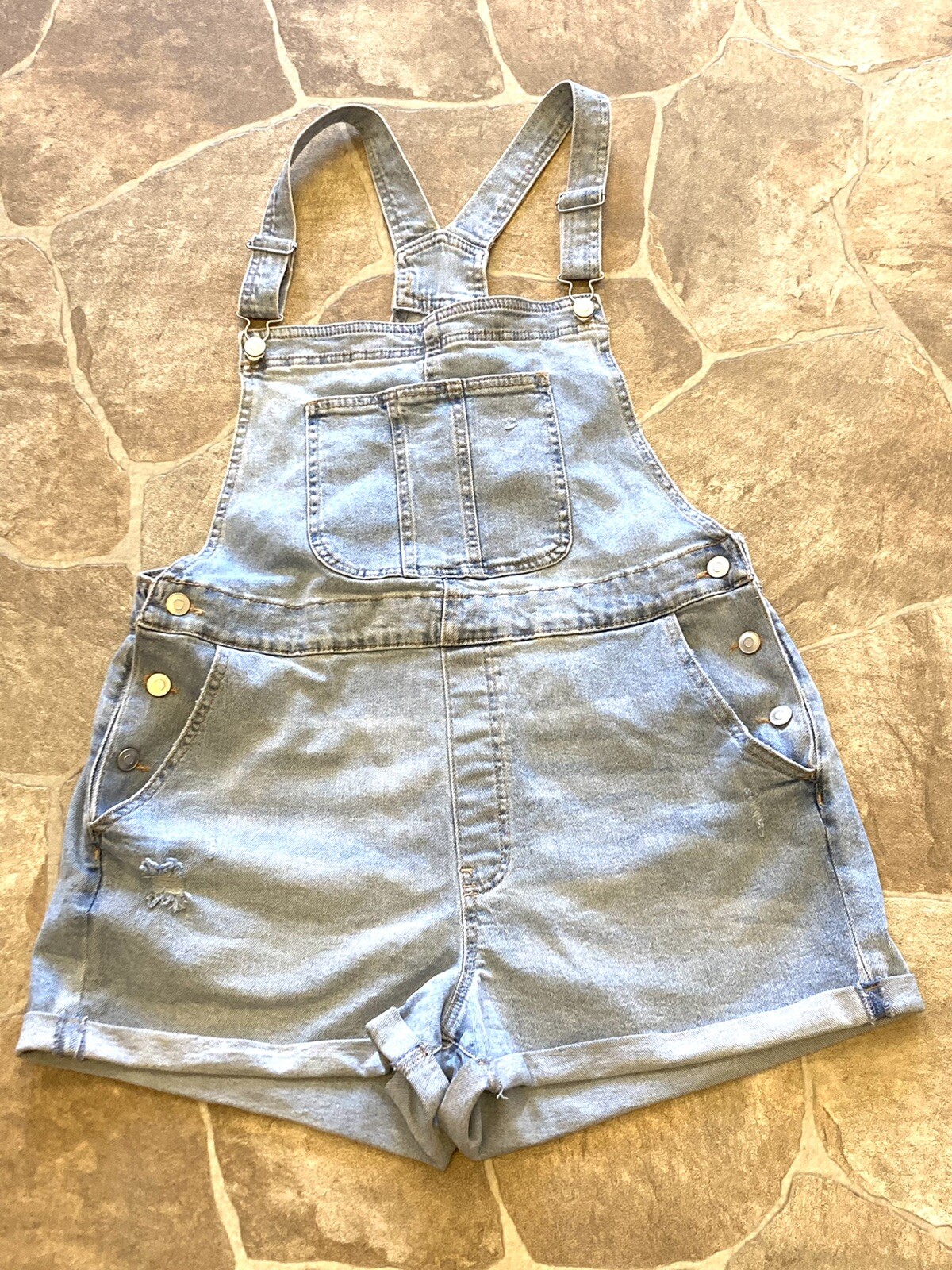 No Boundaries NOBO Bib Overall Cuffed Denim Shorts Elastic Back Waist XXL (19)
