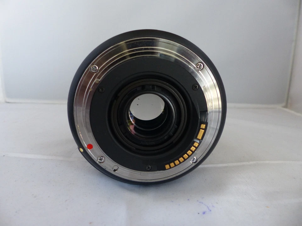 Sigma 18-300mm F/3.5 - 6.3 DC Lens for Canon. - Image 4 of 4