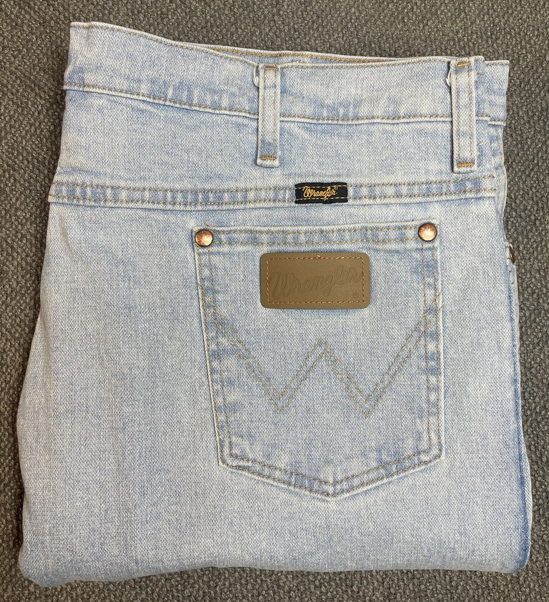 Wrangler A001 4020 Men's 38x34 Light Blue Jeans 