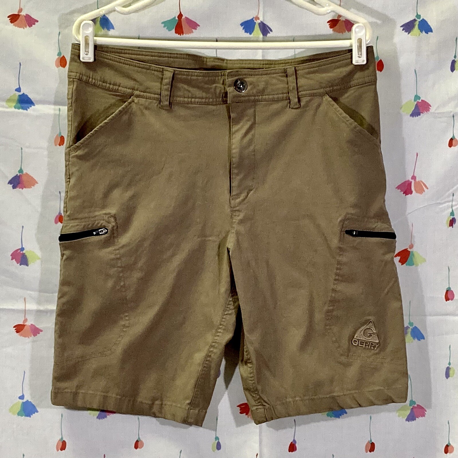Gerry Cargo Shorts Men's 36 Pockets Tan/Khaki Hiking Zipper Pockets
