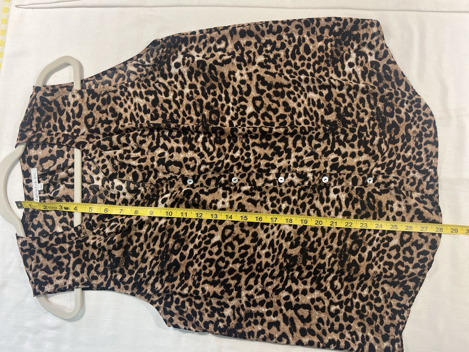Daniel Rainn Button Up Top Large Leopard Print Li… - image 7