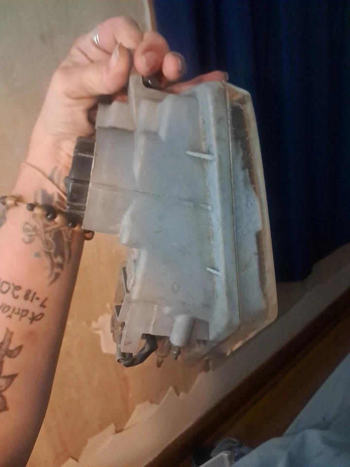 LUZ ANTINIEBLA DERECHA NISSIN P11 O INFINITI I30 1996-1999 OEM PASAJERO Foto 3 de 4