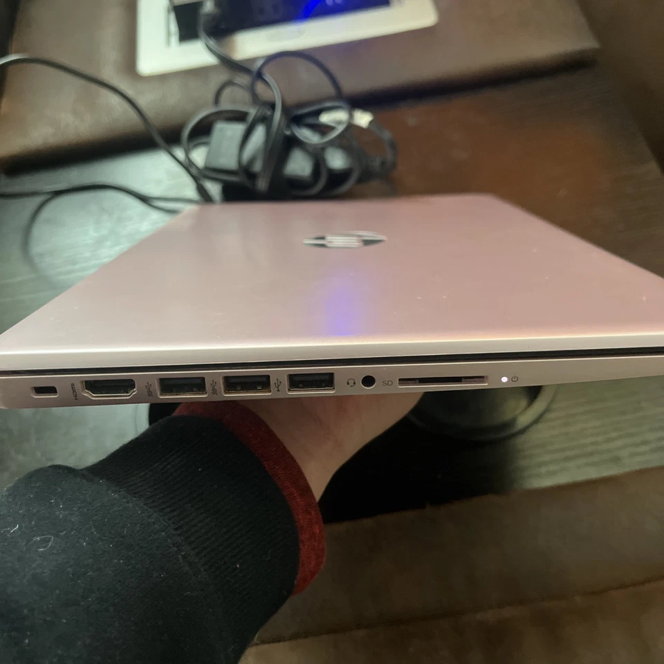 Portátil HP Stream Modelo 14-cb163wm 14". Incluye cargador. (Leer descripción) Foto 4 de 4