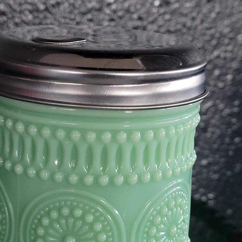 Bodega de azúcar de vidrio Hobnail de jadeíta con tapa de metal ¡Bonita! Foto 2 de 4