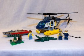 LEGO CITY: Helicopter Pursuit (60067) - Complete except a few stickers