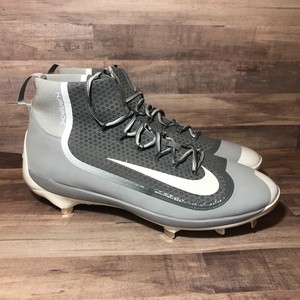 high top baseball shoes
