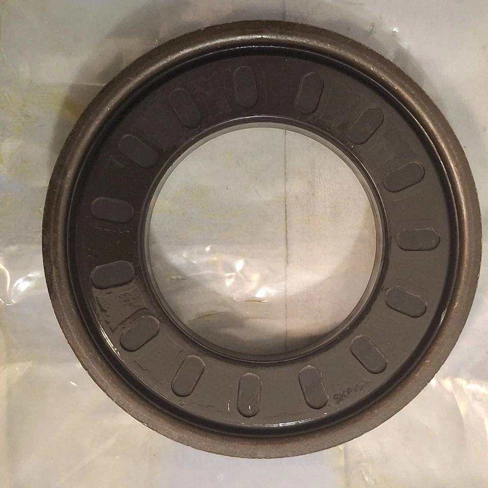 2007-20 Chev GMC Cadillac Transfercase Front Output shaft Seal 84644580 - Image 3 of 4