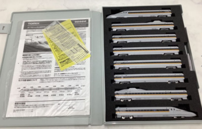 Tomix 92822 700-7000 Sanyo SHINKANSEN `Hikari Rail Star` 8-Car Set interior LED