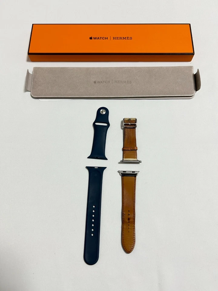 Apple Watch Hermès 44mm Series 4 Stainless Steel Used Tested From Japan - Image 2 of 4