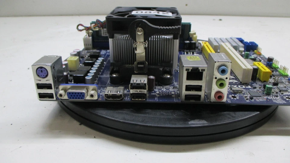 Foxconn A55MX Motherboard w/ AMD A6-3650 4GB Ram - Image 3 of 3