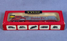 Vintage TYCO HO Toy Train Set SANTA FE Locomotive, Freight & Caboose Cars- BOXED — photo 5