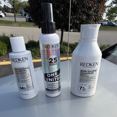 Redken Acidic Bonding Concentrate Shampoo + Leave-In + One United Spray Set