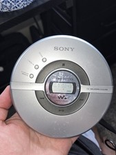 Sony D-EJ109 Portable CD Player Silver Walkman Discman Works